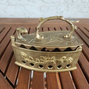 Antique 19th-Century Solid Brass Coal Iron Ornate Floral Decorative Collectible